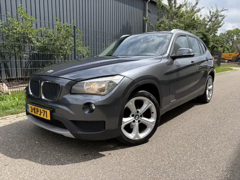 BMW X1 sDrive20i Executive / AUTOMAAT / NAVI / CRUISE / 126dkm! NAP!
