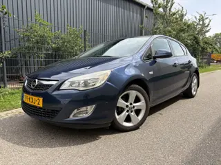 Opel Astra 1.6 Edition / NAVI / AIRCO / CRUISE (bj 2010)