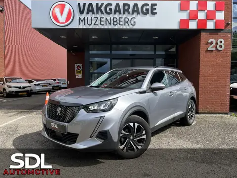 Peugeot 2008 1.2 PureTech Allure // LED // KEYLESS // CAMERA+SENSOREN // CRUISE // NAVI+CARPLAY // C