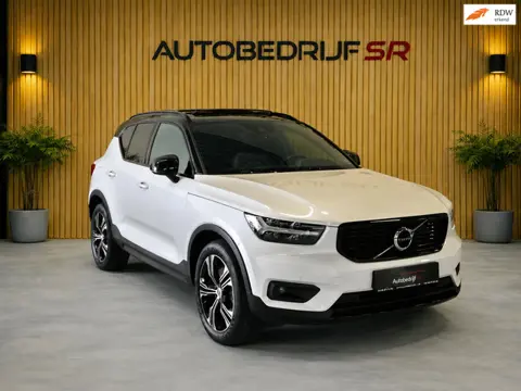 Volvo XC40 1.5 T5 Twin Engine R-Design | Panoramadak! | Camera! | HK | Memory | Electrische Kofferba