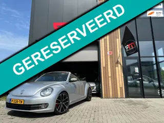 Volkswagen Beetle Cabriolet 2.0 tsi /DSG- autm /apple-Carplay/ AIRCO /19-inch/ verlaagd /xenon/ 2 sl