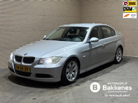 BMW 3-serie 325i High Executive | Airco | Cruise | Navi