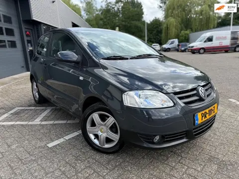 Volkswagen Fox 1.2 Trendline - Stoelverwarming - NW KOPPELING - AIRCO -