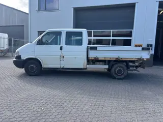 Volkswagen Transporter 2.5 TDI 332 5 PERS DC