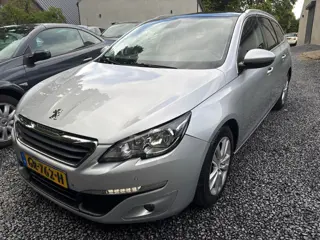 Peugeot 308 SW 1.2 PureTech Blue Lease Executive