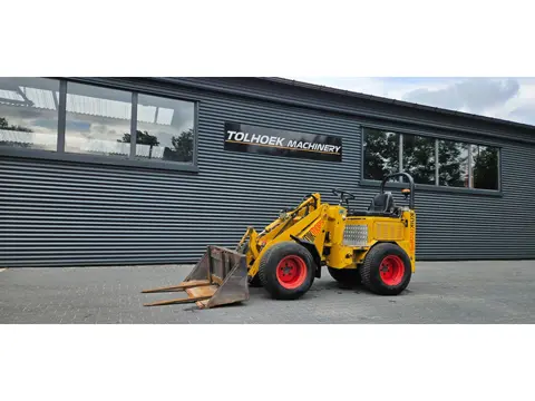 Knikmops 130 (bj 2006)
