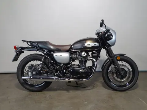 Kawasaki W800 CAFE (bj 2019)