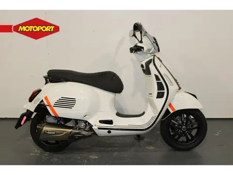 Piaggio VESPA GTS (bj 2023)