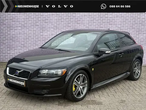 Volvo C30 2.4i Summum | 5 cilinder | Stoelverwarming | Exterieur styling | Spoiler | Sport Chassis |