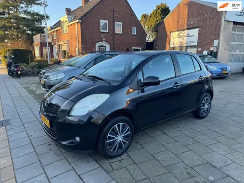Toyota Yaris 1.0 VVTi + | 5-deurs | Nieuwe APK
