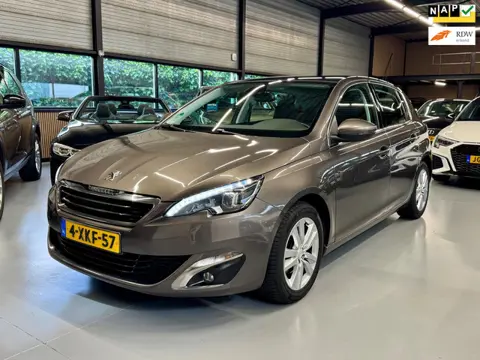 Peugeot 308 1.6 BlueHDi Blue Lease Executive Pano/Navi/Xenon