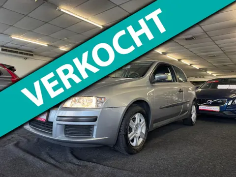 Fiat Stilo 1.4-16V Young. Touchscreen, 6-versnellingen en airco!