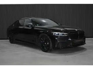 BMW 7-serie 745Le High Exe M-Sport / Pano / 4WD Besturing / Softclose / 360 Camera