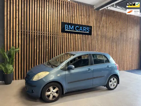 Toyota Yaris 1.3 VVTi Luna MMT AUTOMAAT,Airco, 3 e Eigenaar