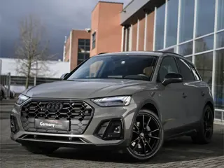 Audi Q5 50TFSI E 300Pk S-Line Indiv-Chronos! Lucht Trekh M-Led Zetels Pano Camera ACC Side/Lane Assi