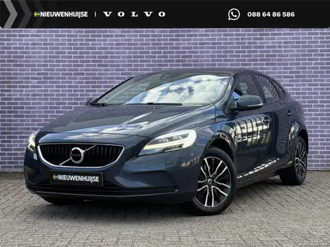 Volvo V40 2.0 T2 Nordic+ | Trekhaak | Standkachel | Volvo on Call | Stoelverwarming | Business pack 