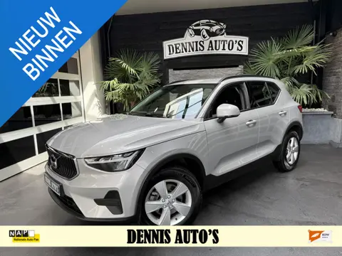 Volvo XC40 2.0 B3 Essential mild-hybride