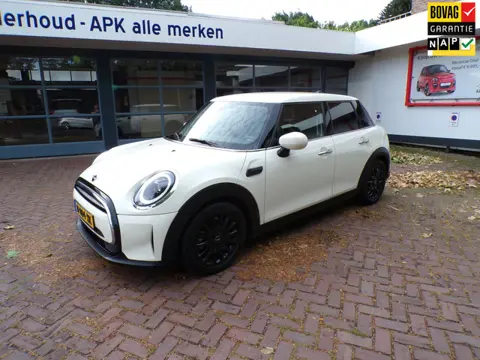 Mini 5-Deurs 1.5 One Business Edition 5drs Navi./Apple Car Play/Airco/16"LMV/Parkeerhulp A/Sportstoe