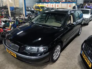 Volvo V70 2.4 170pk Automaat Edition II (bj 2003)