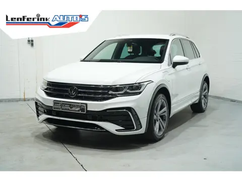 Volkswagen Tiguan 1.4 TSI eHybrid R-Line Business+ NAP Clima Camera 360 Apple Carplay Led koplampen 