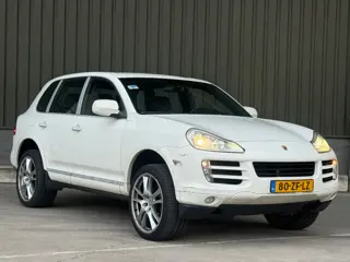 Porsche Cayenne 3.6 / APK / luchtvering