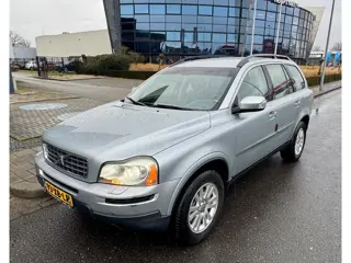 Volvo XC90 2.4 D5 Momentum 5p.