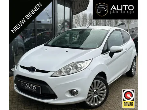 Ford Fiesta 1.25 Titanium 82PK | Lederen Bekleding | Stoelverwarming | Parkeersensoren | Climate Con