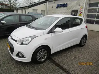 Hyundai i10 1.0i i-Drive Sound