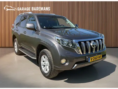 Toyota Land Cruiser 150 2.8 D-4D-F LX Window Van (bj 2017)