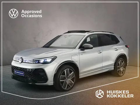 Volkswagen Tiguan R-Line Edition 1.5 TSI eHybrid 272pk DSG Automaat Trekhaak, Black Style, Panoramad