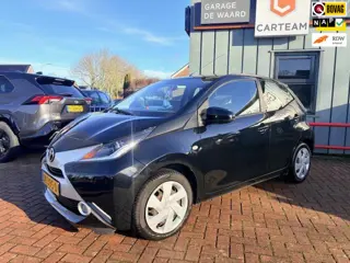 Toyota Aygo 1.0 VVT-i x-nav