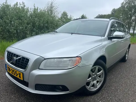 Volvo V70 2.5T | Automaat | 200 PK Clima | Cruise | Trekhaak