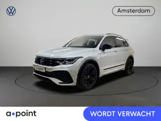Volkswagen Tiguan 1.4 TSI eHybrid R-Line Business 245 pk Automaat (DSG) | Navigatie | Panoramadak | 