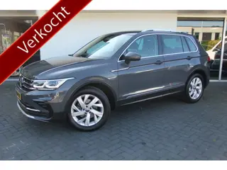 Volkswagen Tiguan 1.5 TSI Elegance / Facelift! / Trekhaak af-fabriek/ IQ light/ Carplay/ Stoelverwar