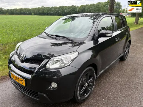 Toyota Urban Cruiser 1.3 VVT-i Dynamic Airco/Lm/Nw APK/Boekjes