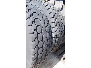 Bridgestone 445/95R25 crane tires / 2 pieces in stock