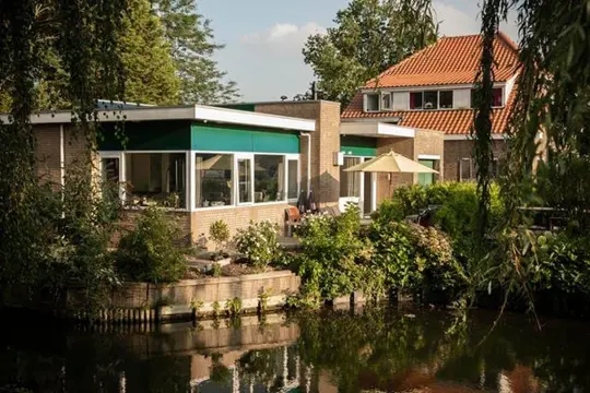 Woning aan de Koninginnelaan te Rozenburg