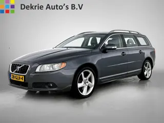 Volvo V70 2.4 D5 Automaat 185PK / Nieuwe APK / Trekhaak / Cruise-ctr. / Leder comfort / Navigatie / 