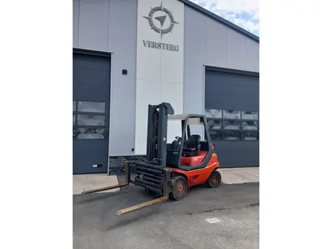 Linde H25T met triplo en vorkenklem!!