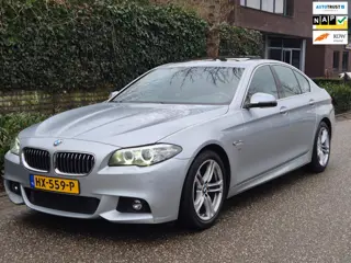 BMW 5-serie 520i High Executive M Sport Schuifdak Apple CarPlay 2e eigenaar dig. Dash NAP NL