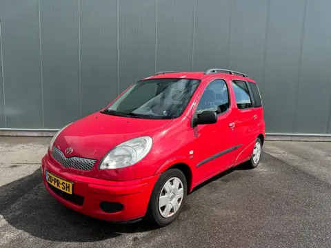 Toyota Yaris Verso 1.3 VVT-i Terra (bj 2005)