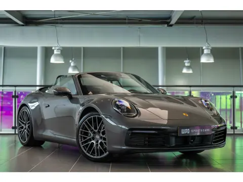 Porsche 992 Cabrio 3.0 Carrera 4