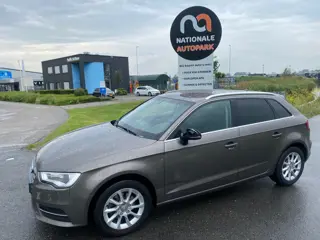 Audi A3 Sportback 2015 * 1.2 TFSI Attraction Pro Line plus * AIRCO * ELEC. RAMEN *