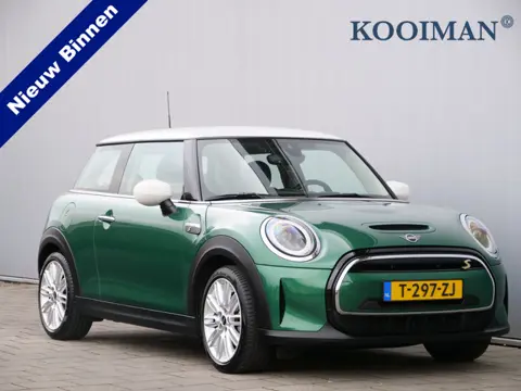 MINI Mini Electric Classic 33 kWh Automaat Stoelverwarming / LED / Navigatie / SOH 96,0 %