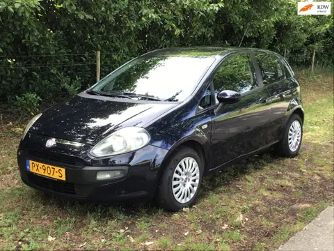 Fiat Punto Evo 1.2 Pop met nieuwe APK en airco