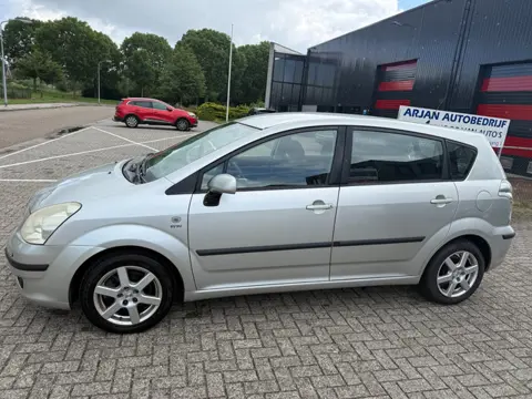 Toyota Corolla Verso 1.8 VVT-i Luna 7p.
