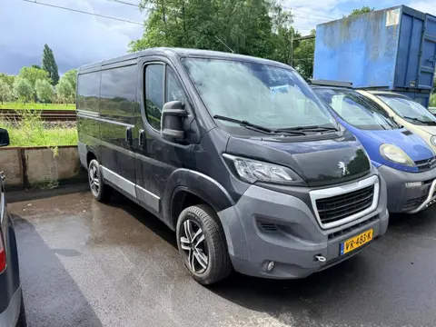 Peugeot Boxer 330 2.2 HDI L1H2 XR