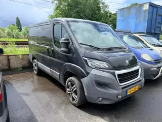Peugeot Boxer 330 2.2 HDI L1H2 XR