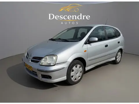 Nissan Almera Tino 1.8 Acenta apk tot 15-04-2027 (bj 2003)