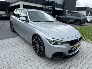 BMW 3 Serie Touring 318i M-Sport Corporate Lease (bj 2019)